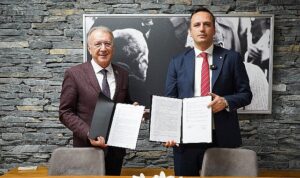 Bornova’da dezavantajlı gruplar için adalete erişim güçleniyor