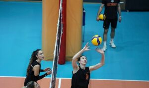 Eczacıbaşı Dynavit, dev derbiye ev sahipliği yapacak