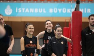 Eczacıbaşı Dynavit, Kuzeyboru karşılaşmasında ev sahibi