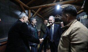 Hafız Halil İbrahim Baş yeniceköy mahallesi cemaatiyle buluştu 