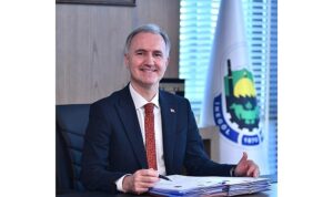 İnegöl Belediyesi’nden Yaşlılara Bayram Sürprizi