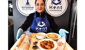 İzmir’de “Askıda Yemek” dayanışması sürüyor