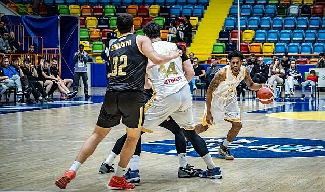 Konya büyükşehirspor kazanmaya devam ediyor 