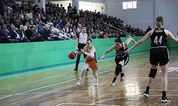 Şampiyon Gürespor.. – Ferhatoğlu Edremit Belediyesi Gürespor, 25 yıl sonra Süper Lig’de!