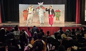 Şehrin Tiyatrosu “Maviydi Bisikletim” Oyunu ile Ataşehir’de