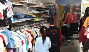 Sevgi Mağazası’ndan çocuklara bayramlık kıyafet 