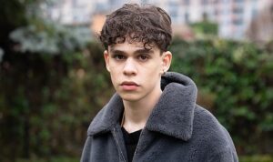 Alper Erözer’den Yeni Şarkı ‘Gelme İstesen De’