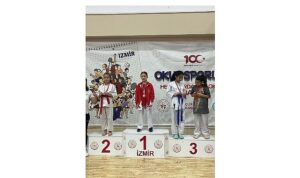 Bayraklılı sporcular 14 madalya ile şampiyonanın yıldızı oldu