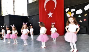 Bornova’da 23 Nisan Coşkusu