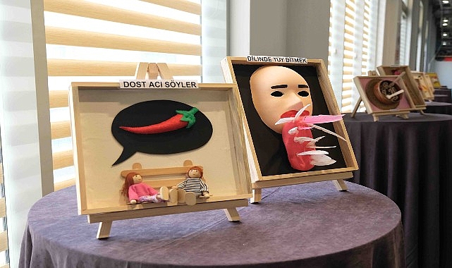 Bu sergide Türkçe’nin zenginlikleri anlatılıyor