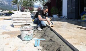 Cumhuriyet Meydanı’nda çalışmalar devam ediyor 