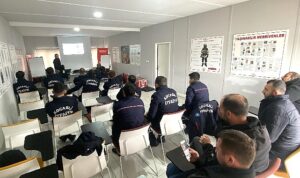 İtfaiye personeline ‘asansörde kurtarma’ eğitimi