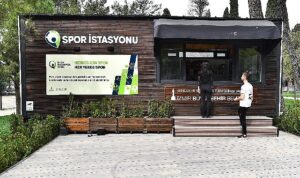 İzmir’in ilk spor istasyonu Hasanağa Bahçesi’nde açıldı