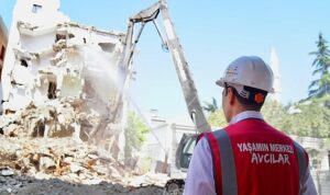 Avcılar’da Tarihi Adım: Çatılar Artık Bağımsız Konut Olabilecek