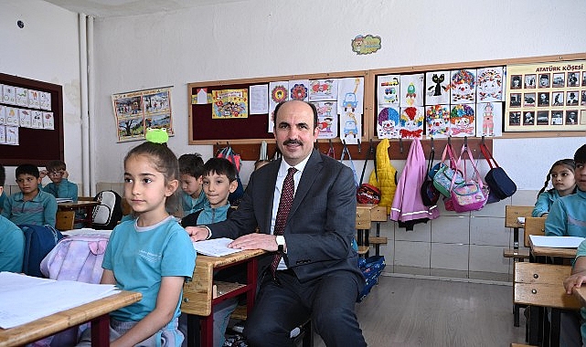 Başkan Altay 3 Farklı Okulda Öğrencilerle Buluştu