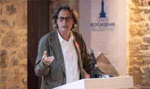 Başkan Tugay’dan gençlere: Siz tasarlayın birlikte uygulayalım