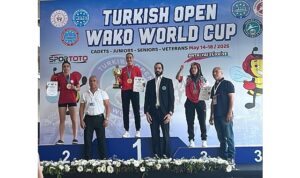 Bayraklılı sporcu dünya şampiyonu oldu