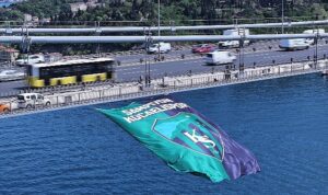 Büyükakın, tarihi anı canlı yayınladı