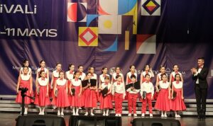 Büyükşehir Çocuk Korosu gururlandırdı