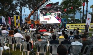 Dev maç dev ekranda