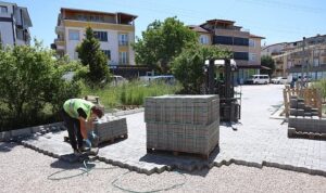Kartepe’de Üstyapı Çalışmaları Aralıksız Sürüyor