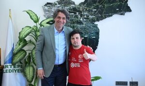 Kartepeli Sporcu Doğukan Başkan Kocaman’ı Ziyaret Etti