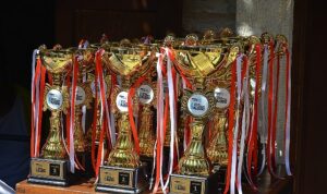 Kuşadası’nda gençler, 6. kez geleceğe koştu