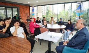 Kütüphane Buluşmalarında Konuk Başkan İbrahim Sandıkçı