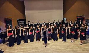 Manisa Büyükşehir Belediyesi Çok Sesli Gençlik Korosu’na Antalya’da ödül