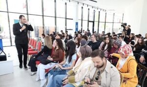 Prof. Dr. Samur, gençlerle yapay zekâyı konuştu