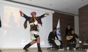 Yazar Ahmet Büke Ege Üniversitesine Konuk Oldu