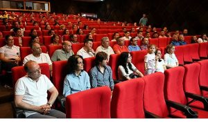 Belediye binasında bayram buluşması