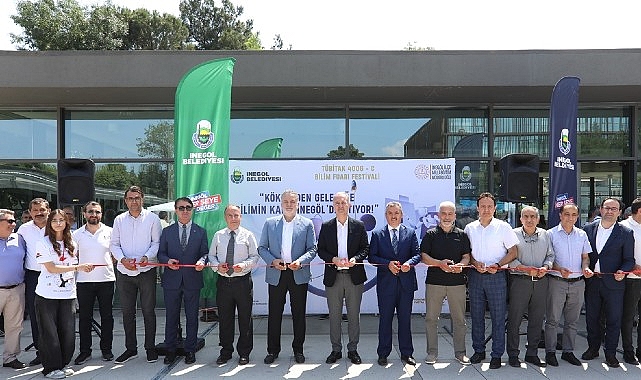 İnegöl Kent Meydanı “TÜBİTAK Bilim Fuarı Festivaline” Ev Sahipliği Yaptı