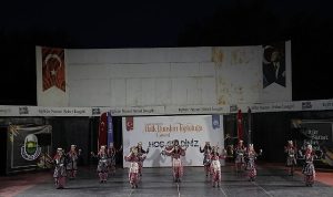 İnegöl’de Halk Dansları Gecesi İle Yaz Etkinlikleri Başladı