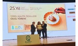 İzmir Büyükşehir Mükemmelliği Arayış Sempozyumu’ndan ödülle ayrıldı