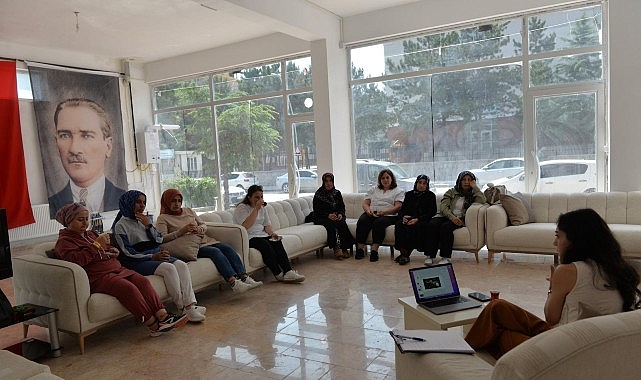“Kalpten Kalbe Bir Yol Vardır” semineri yoğun ilgi gördü