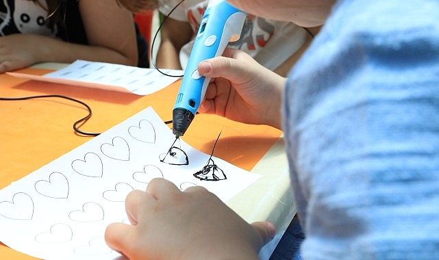 karne sonrası öğrencilere teknoloji dolu eğlence