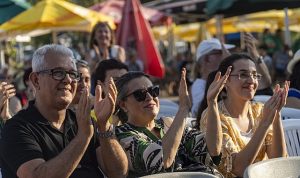 Karşıyaka’da söz kadın yazarlarda