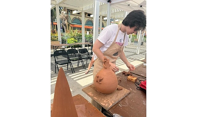 Menemenli ustalar Fransa’da da Zirvede…