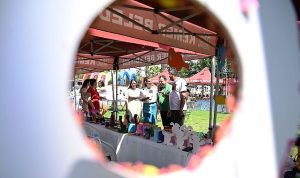 Minik öğrencilerin yıl sonu sergisi