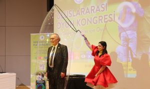 Prof. Dr. Nevzat Tarhan: “Çocuğun en ciddi işi oyundur!”