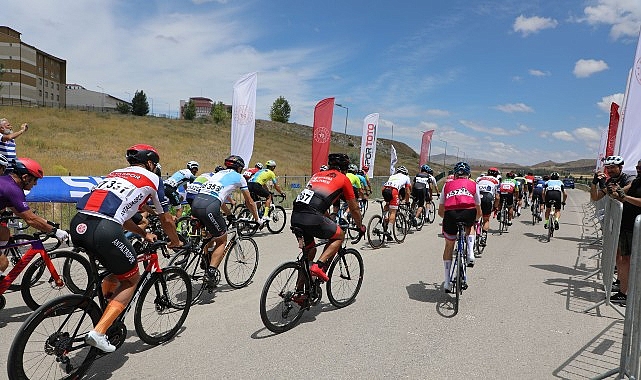 Temmuz Rüzgârları Pedallardan Esiyor