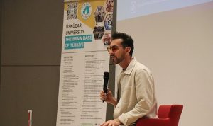 Ünlü komedyen Max Amini Üsküdarlı öğrencilerle buluştu…