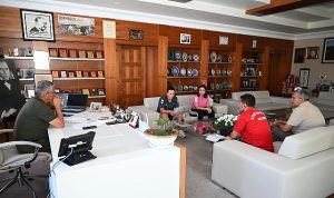 Antrenörlerden Başkan Topaloğlu’na ziyaret