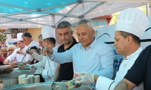 Edremit Belediyesi’nde aşure hayırları başladı