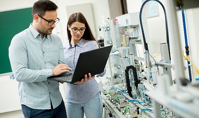 Gençlerin Geleceğine Açılan Yol: Üniversite-Sanayi İş Birlikleri