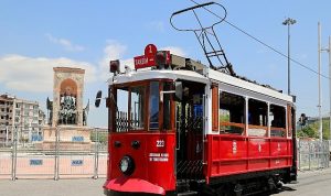 İstanbul’un Tarihi Nostaljik Tramvayı Yenilendi