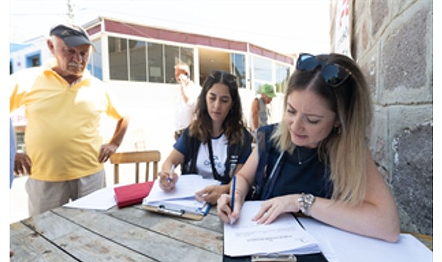 İzmir Büyükşehir Belediyesi saha ekipleri yangının yaralarını sarıyor