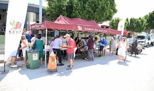 Kemer Belediyesi’nden aşure ikramı