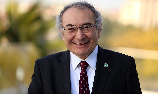 Prof. Dr. Nevzat Tarhan:  “Çocuk sözleri takip etmez, izleri takip eder!”